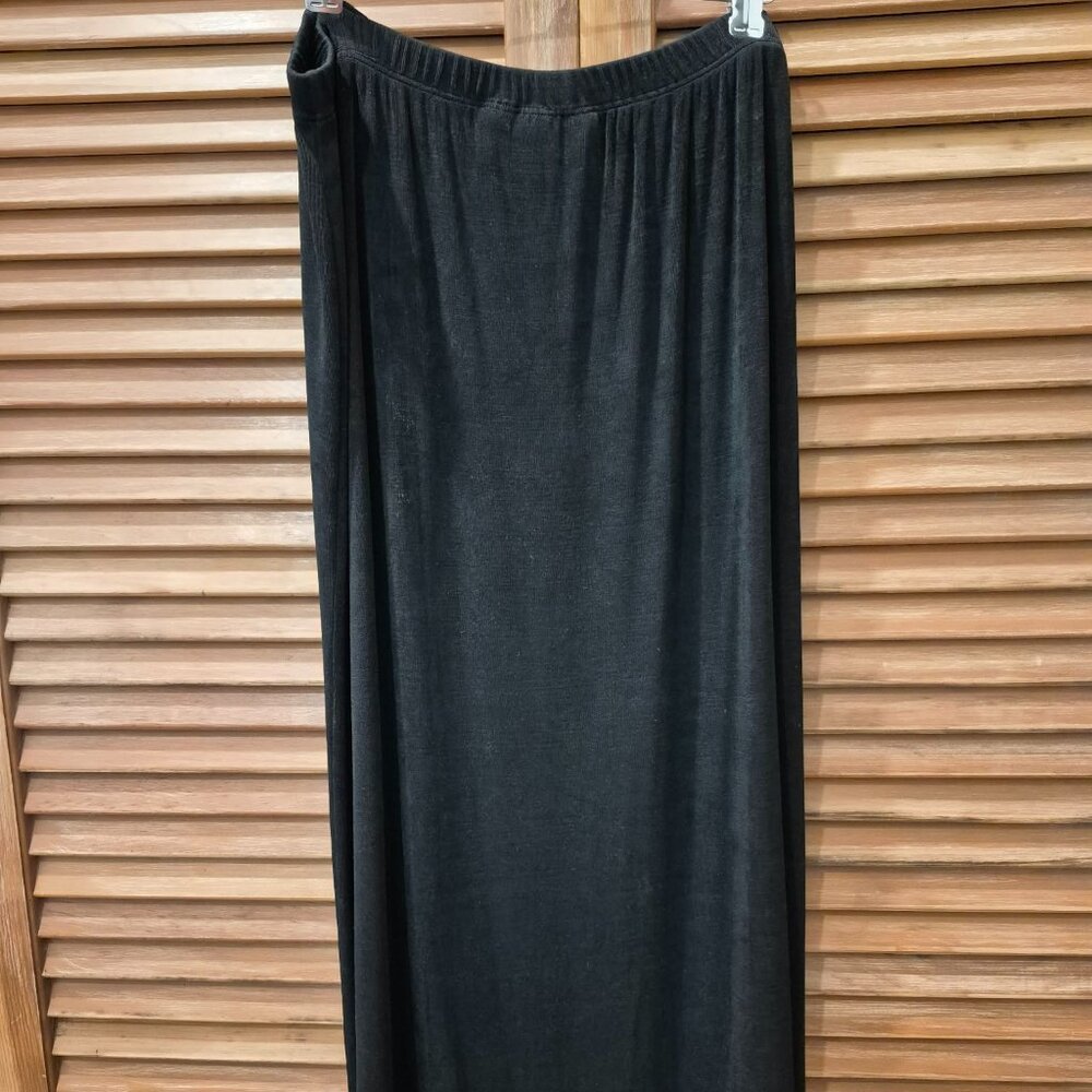 Chico's Private Edition black travel skirt size 3